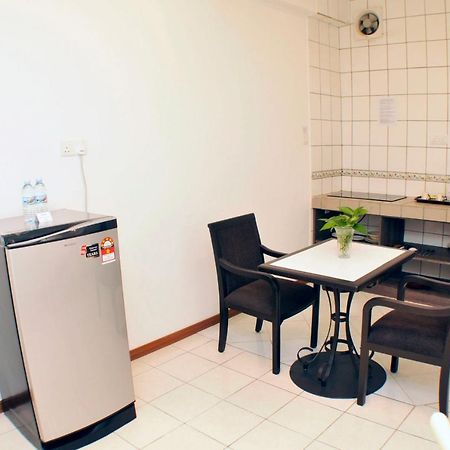 Promenade Service Apartment Kota Kinabalu Exterior foto