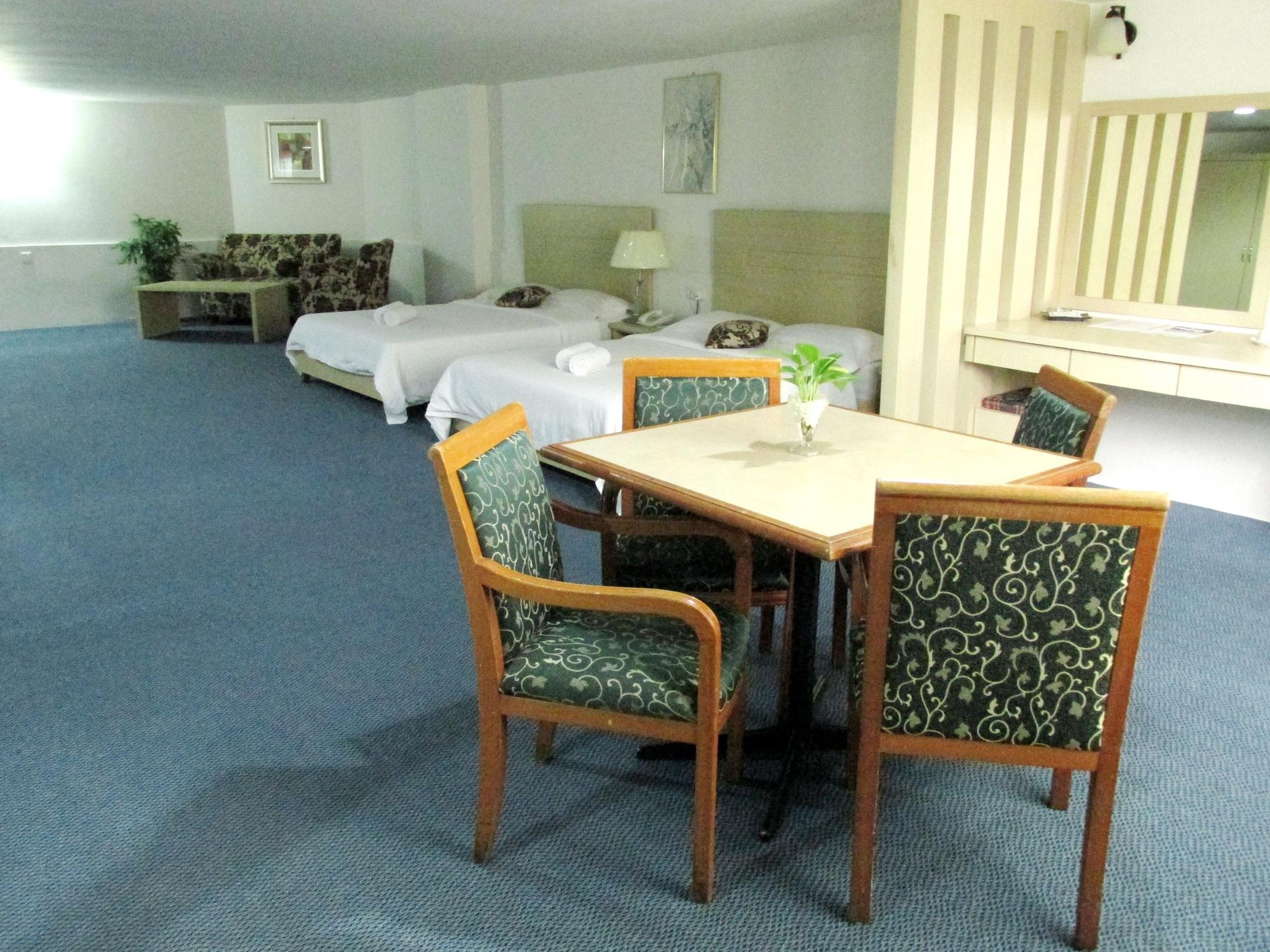 Promenade Service Apartment Kota Kinabalu Exterior foto
