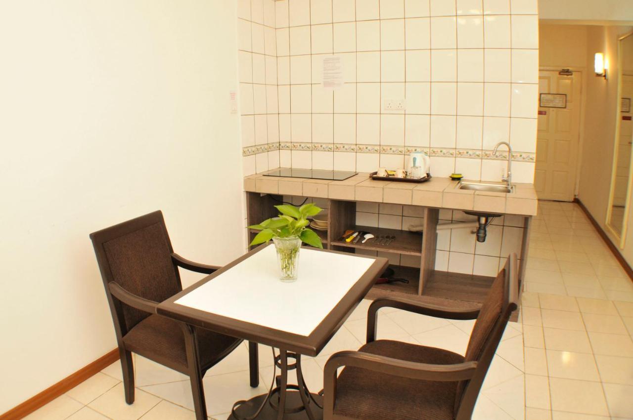 Promenade Service Apartment Kota Kinabalu Exterior foto